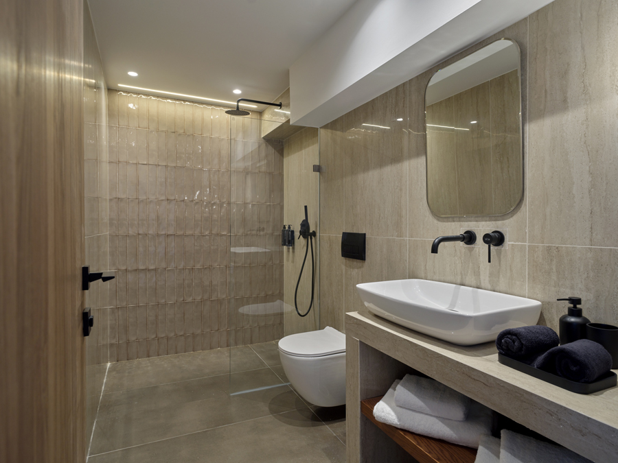 superiorsuite08b