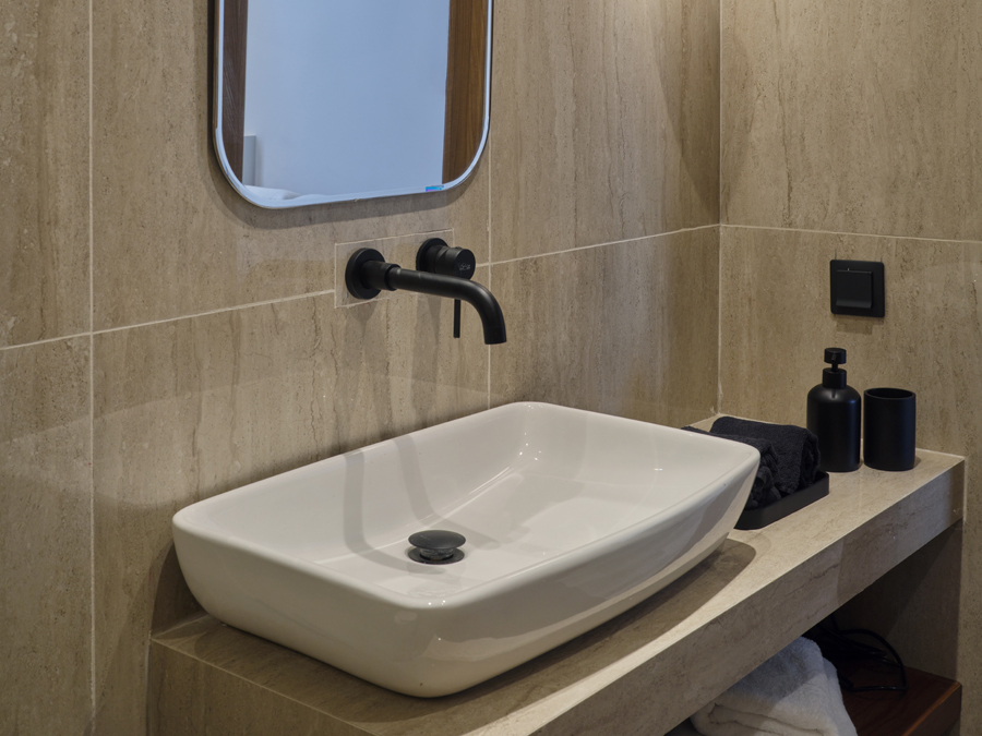 superiorsuite11b